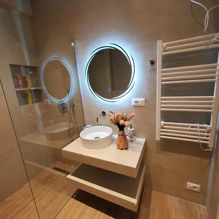 Cityscape 2 , Kavaja St, 11 Floor טיראנה