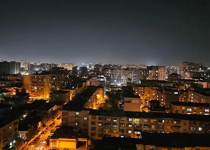 Cityscape 2 , Kavaja St, 11 Floor Apartamento *